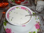 Okroschka: Kalte Gemüsesuppe mit Schmand, Lauch, Kartoffeln und Fleischwurst