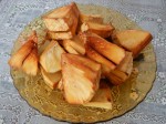 Sukun: Frittierte Stücke des Brotfruchtbaums 