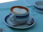 kava s mlijekom: Kaffee mit geschäumter Milch